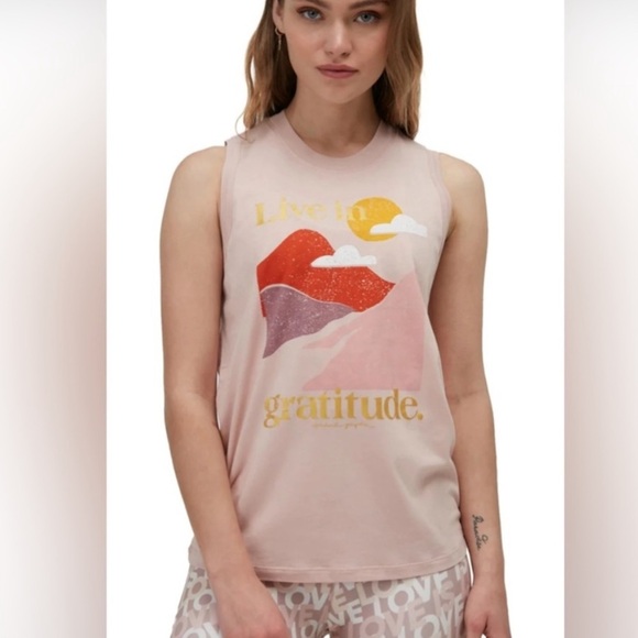 Spiritual Gangster Live in Gratitude Essential Graphic Muscle Tank - Picture 1 of 7